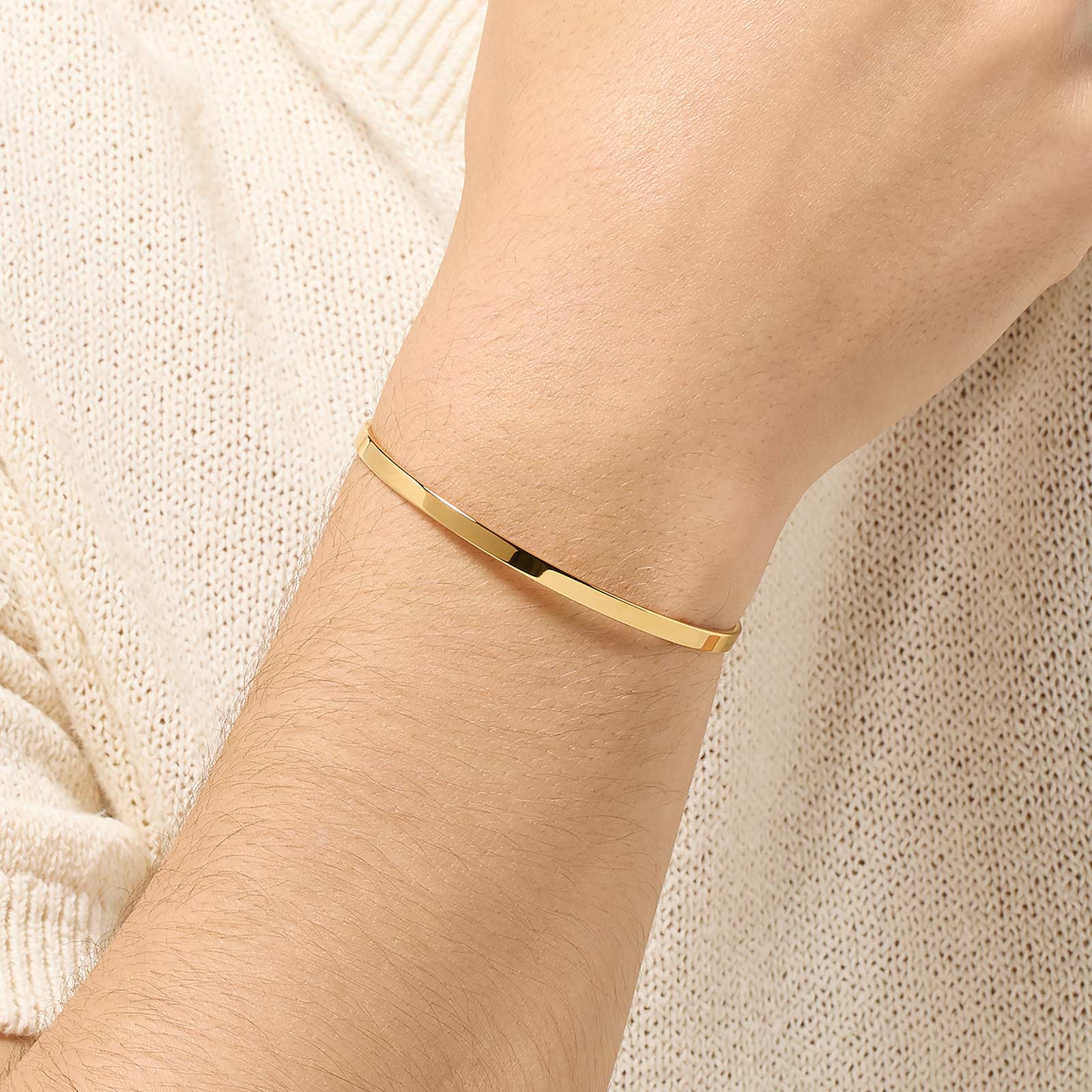 Guldpläterat stålarmband herr - blank Bangle 3,5 mm bred Guldpläterat stålarmband herr - blank Bangle 3,5 mm bred