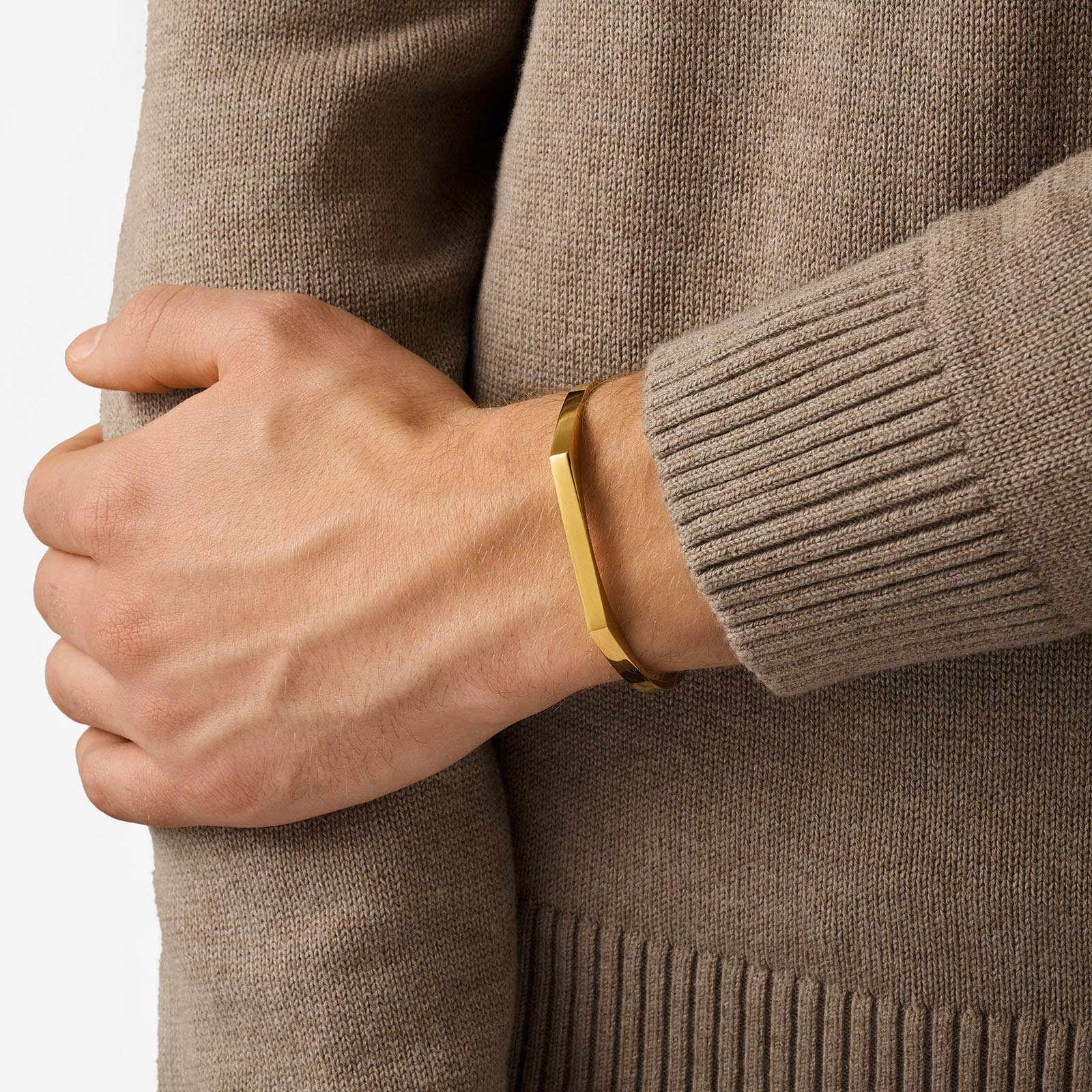 Stålarmband herr - Bangle med bricka Stålarmband herr - Bangle med bricka